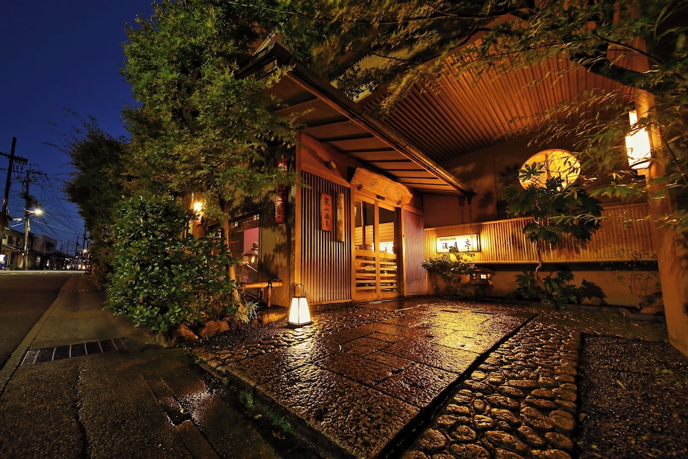 メインイメージ | 京都 嵐山温泉 渡月亭