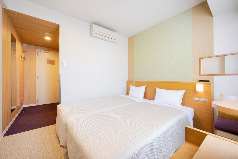 ハリウッドツインルーム シングルベッド 2台 禁煙 客室2 | カンデオ ホテルズ 上野公園