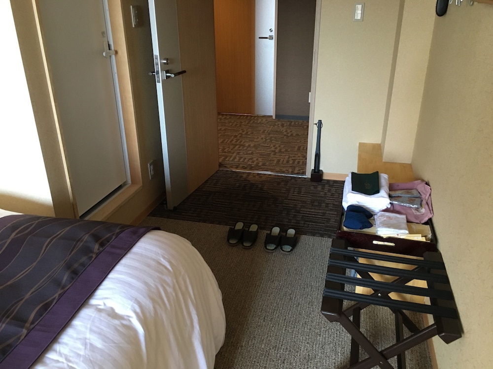 碧の章 スタンダード ツインルーム(禁煙) 客室3 | びわこ緑水亭