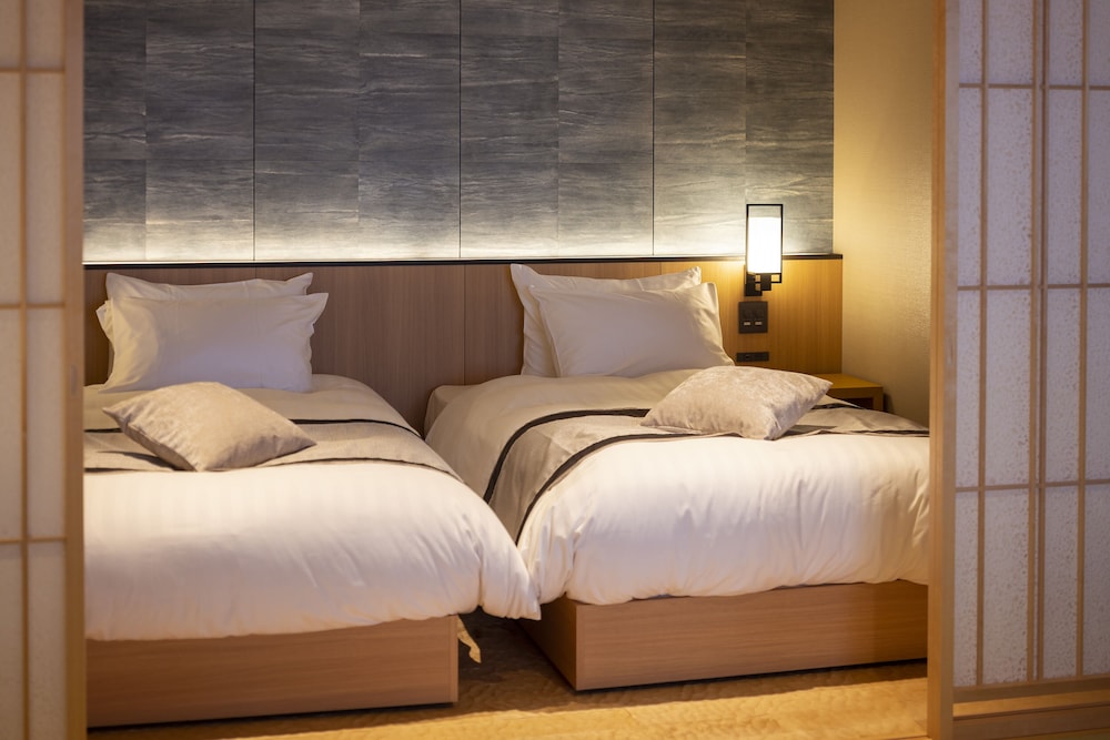 湖游 エレガントスイート（天然温泉 半露天風呂付き・禁煙） 客室5 | びわこ緑水亭