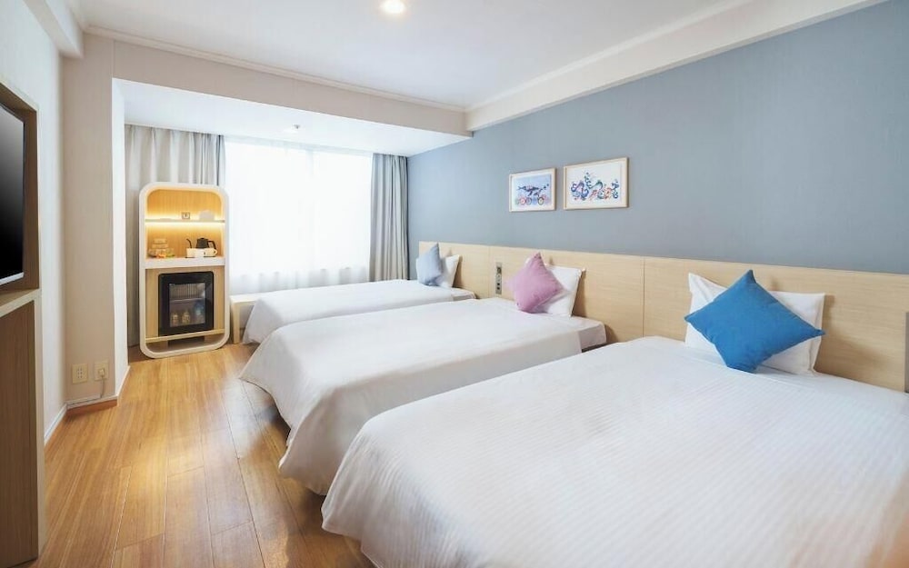 プレミアデラックスツインルーム 客室2 | 琉球オリオンホテル 那覇国際通り