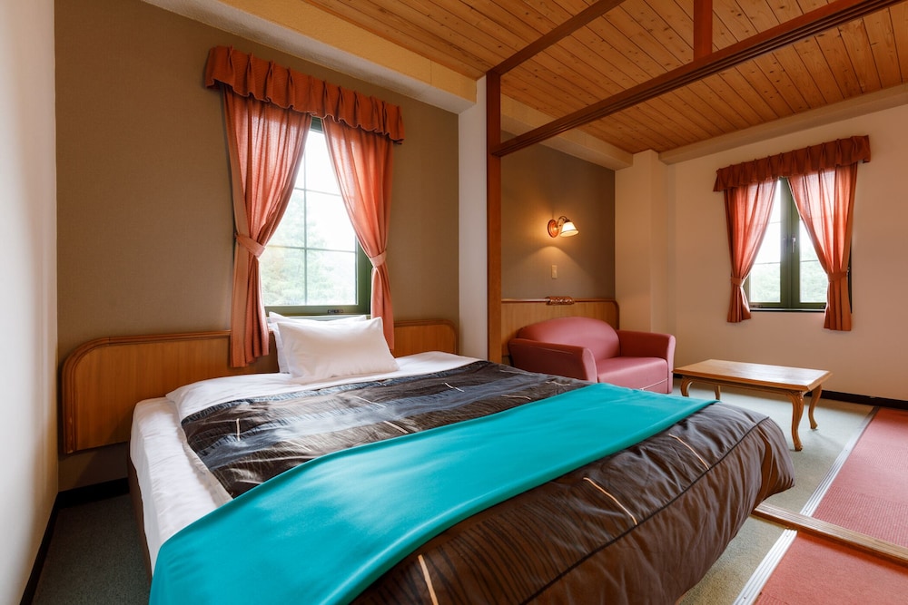 【禁煙】ツインルーム 客室17 | ホテルけやきの樹