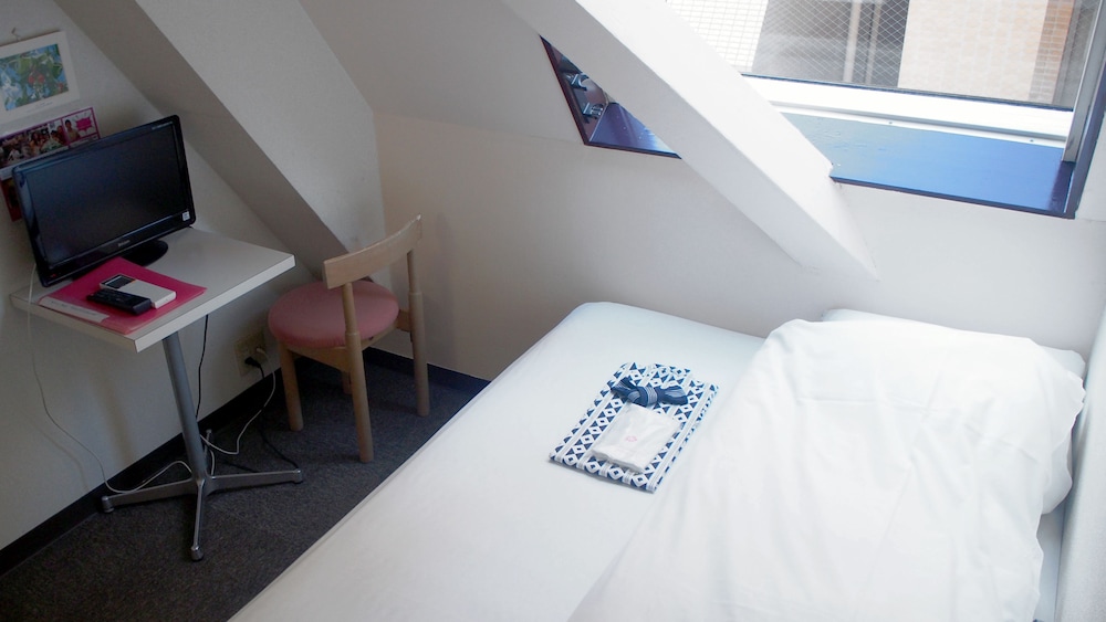 セミダブルルーム 客室2 | サクラホテル神保町