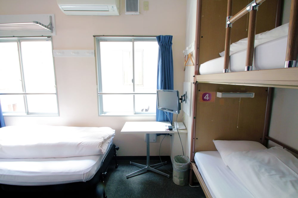 ファミリー ルーム 5 ベッドルーム 客室3 | サクラホテル神保町