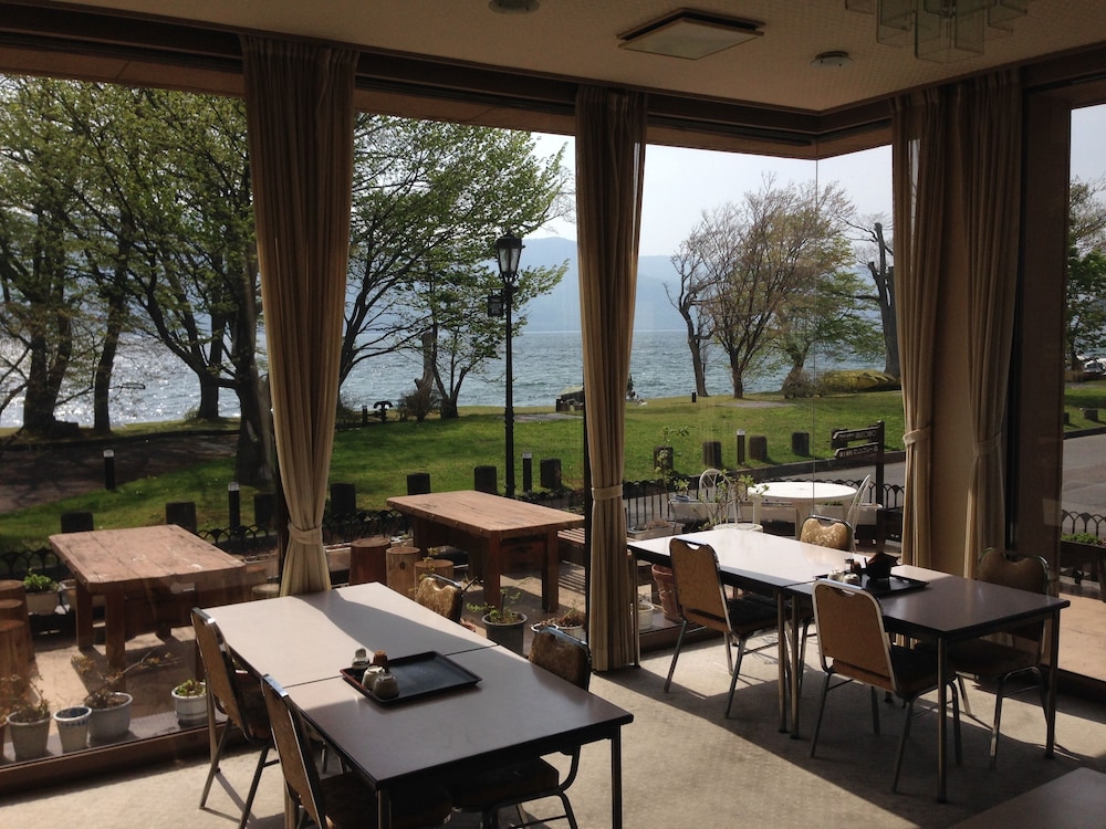 レストラン1 | 十和田湖レークサイドホテル