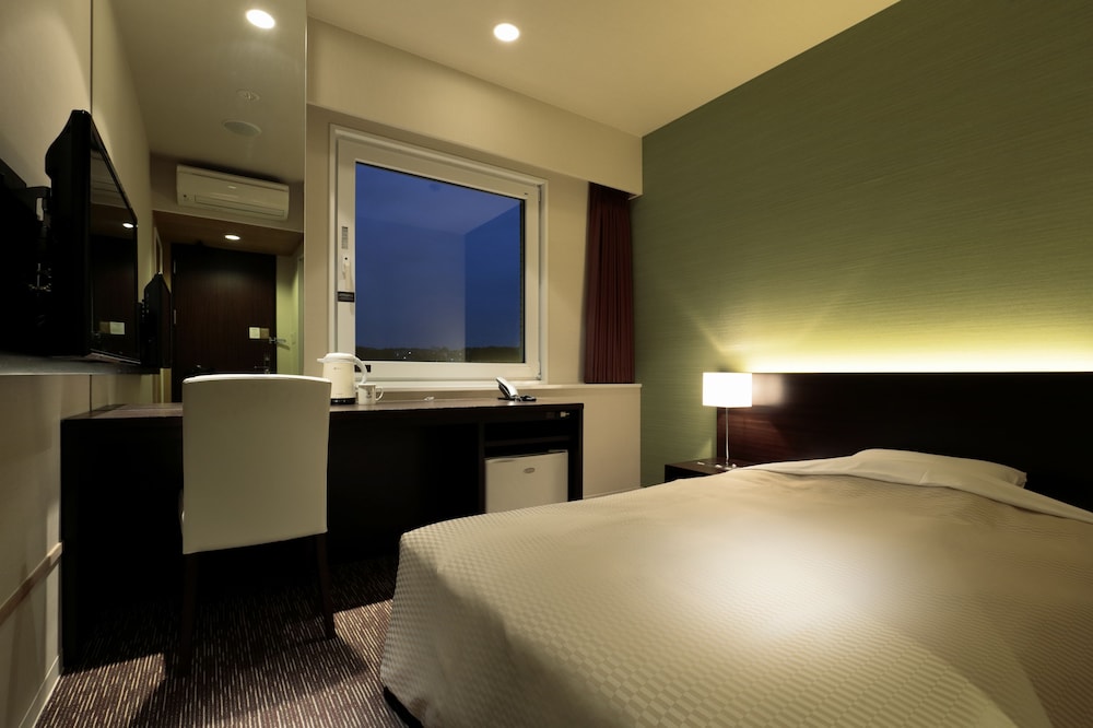 ダブルルームB 禁煙 | カンデオ ホテルズ大津熊本空港