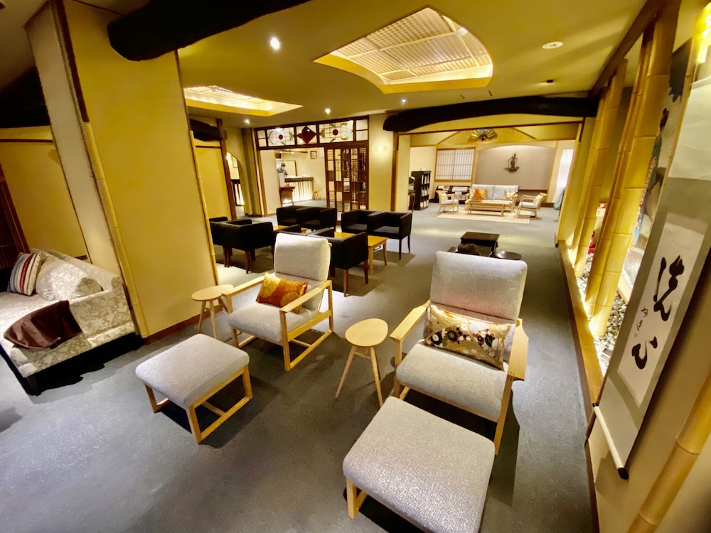 ロビーラウンジ1 | NISHIYAMA RYOKAN - 1953年創業