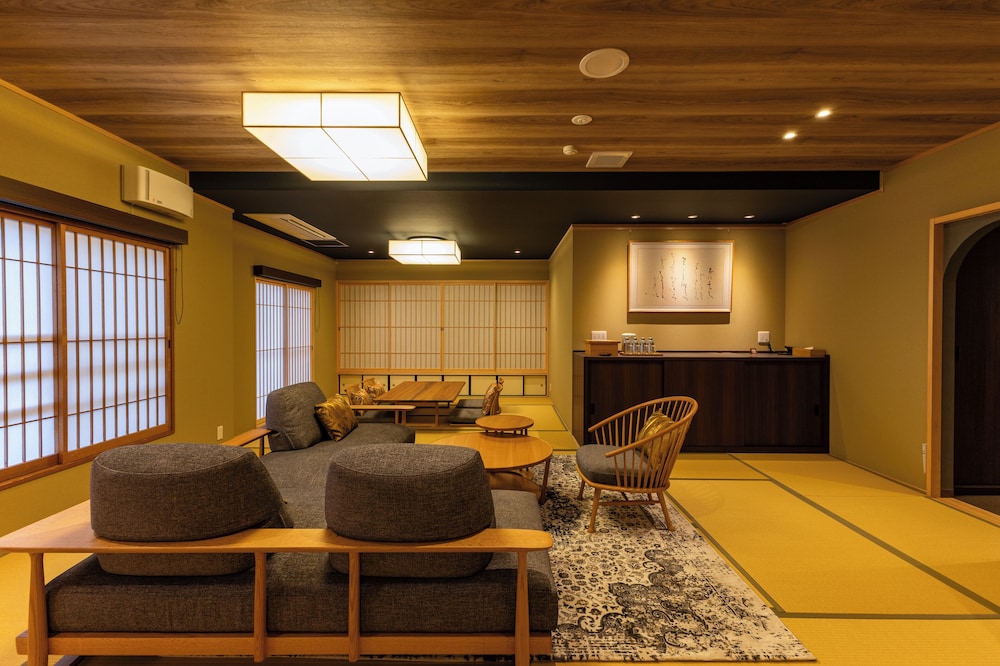 和風スイート 客室8 | NISHIYAMA RYOKAN - 1953年創業