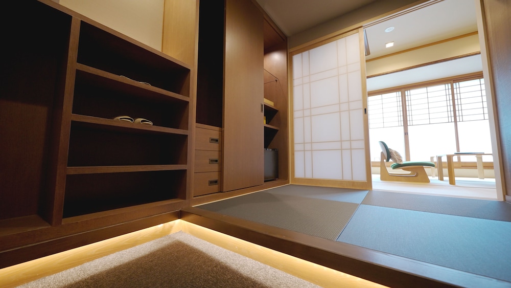 和室 デラックスルーム 客室3 | NISHIYAMA RYOKAN - 1953年創業