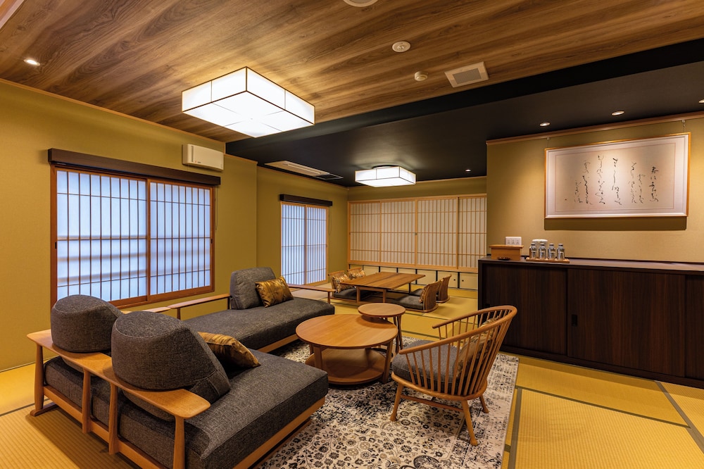 和風スイート 客室2 | NISHIYAMA RYOKAN - 1953年創業