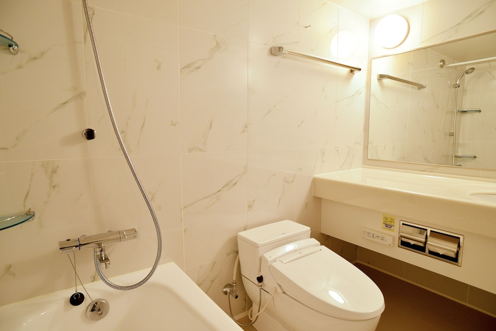 和室 スタンダードルーム バスルーム0 | NISHIYAMA RYOKAN - 1953年創業