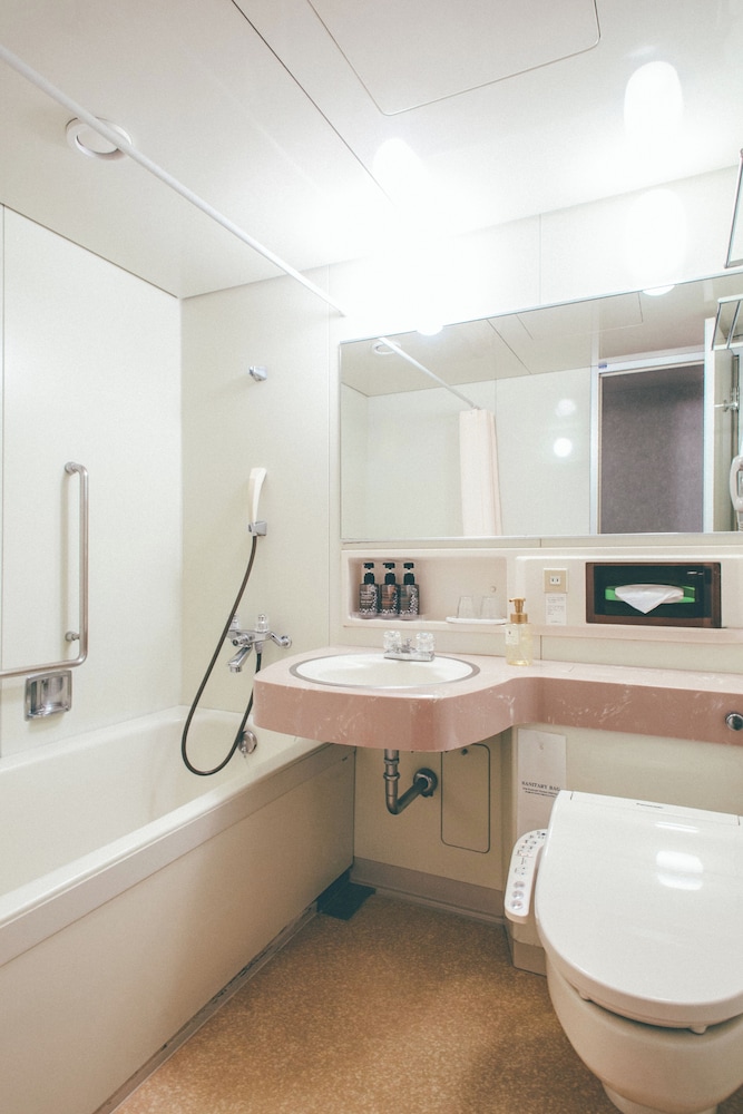 ツイン ルーム 3名の場合エクストラベッド付 (禁煙) バスルーム0 | 金沢国際ホテル