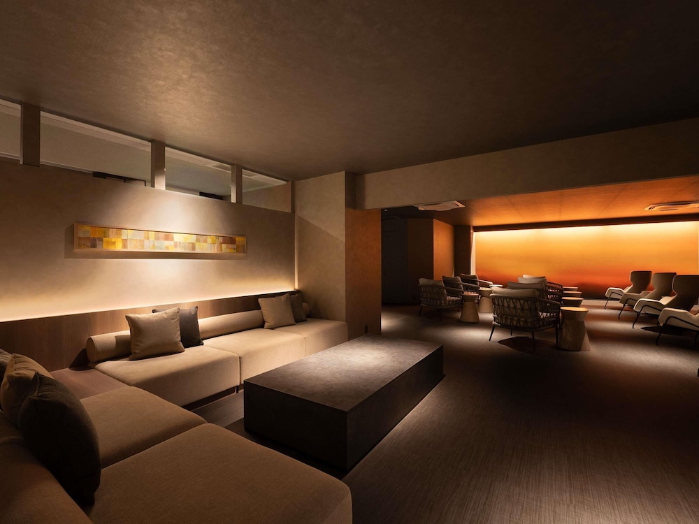 スーペリア ルーム シングルベッド 2 台 (1 Single Extra Bed. City Side) 客室4 | グランドメルキュール奈良橿原