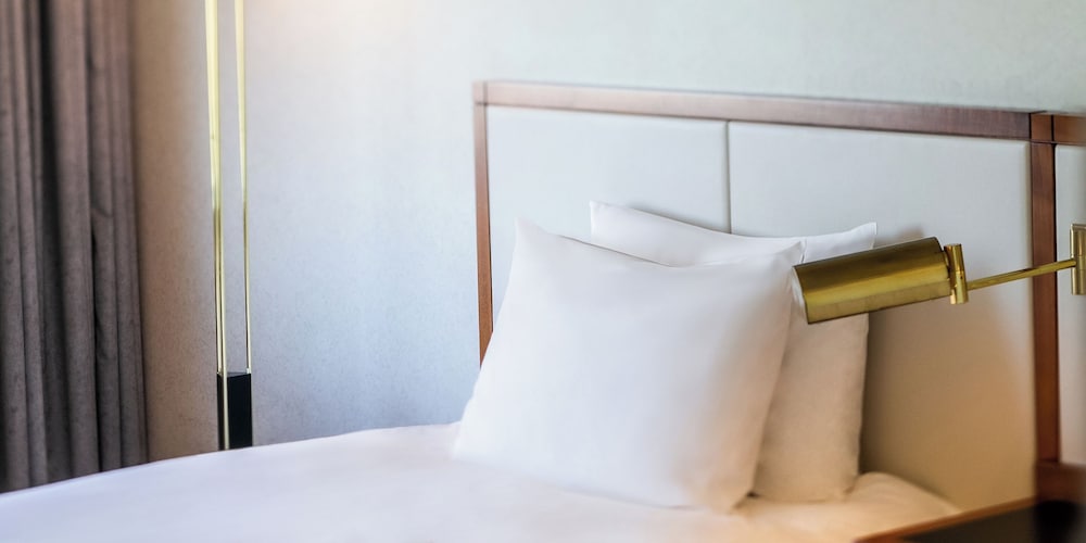 スーペリア ルーム ダブルベッド (City Side) 客室2 | グランドメルキュール奈良橿原