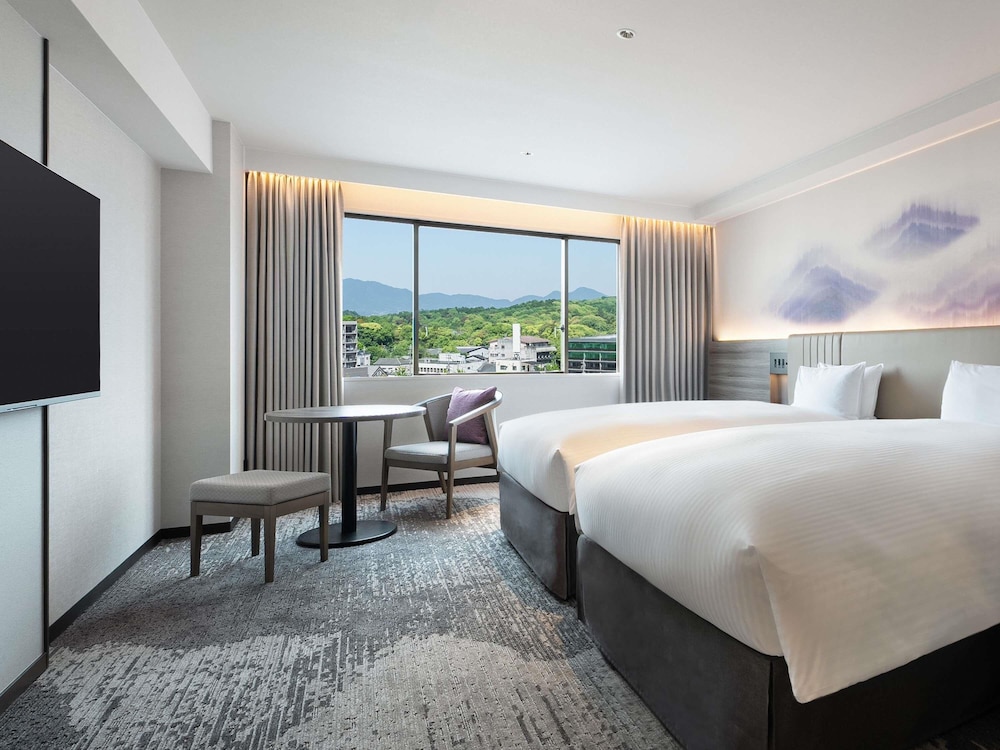 スーペリア ルーム シングルベッド 2 台 (1 Single Extra Bed. City Side) 客室9 | グランドメルキュール奈良橿原