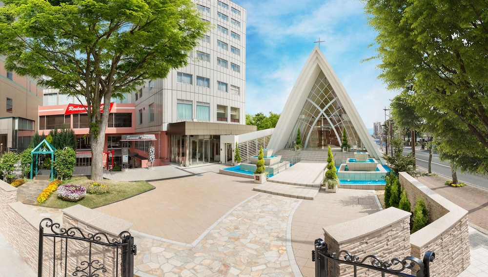 屋外結婚式場1 | ホテル国際21 屋外結婚式場1 | ホテル国際21