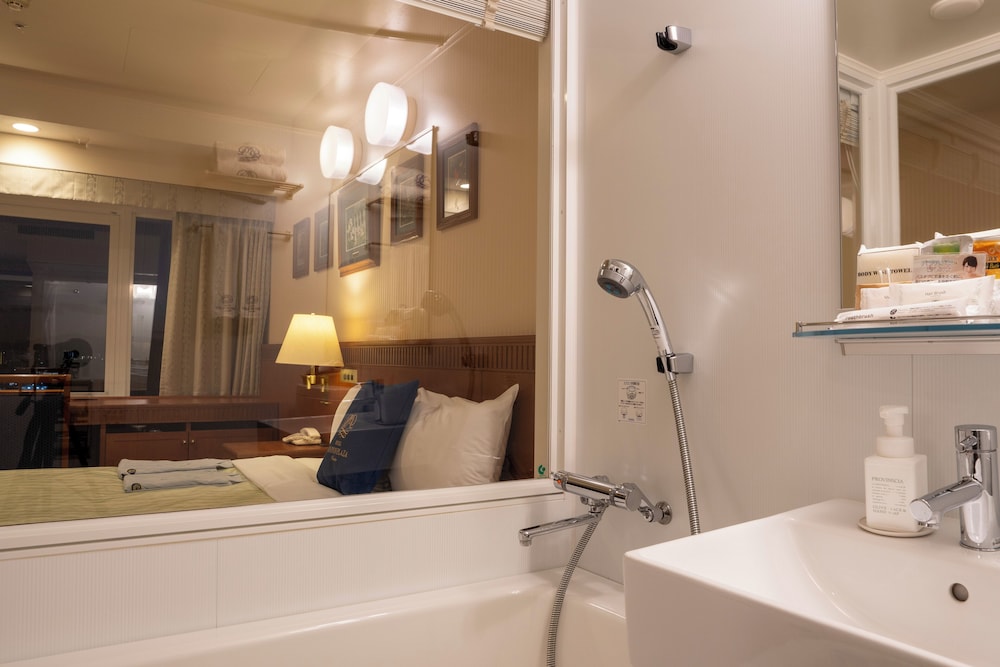 シースルーバスルーム 禁煙 夕食18時スタート 客室1 | ホテルボストンプラザ草津