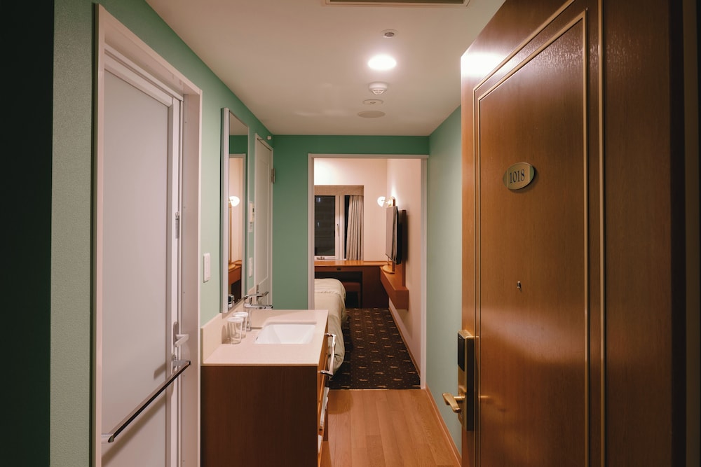 スタンダード ツインルーム 禁煙 (200cm x 105cm x 2) 客室2 | ホテルボストンプラザ草津