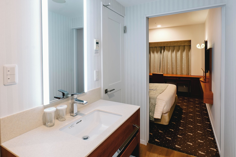 デラックス シングルルーム 禁煙 夕食18時スタート 客室8 | ホテルボストンプラザ草津