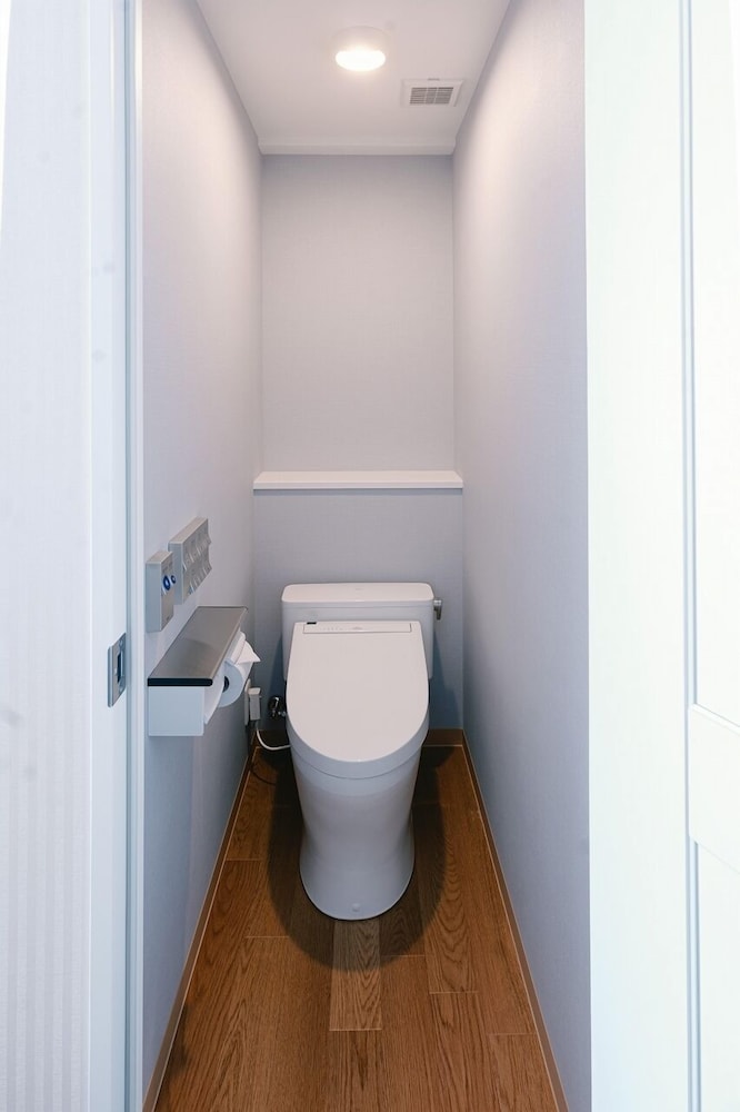 スタンダード ツインルーム 禁煙 (200cm x 105cm x 2) 客室1 | ホテルボストンプラザ草津