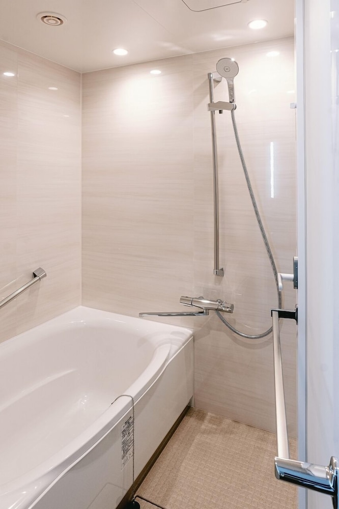 スタンダード ツインルーム 禁煙 (200cm x 105cm x 2) バスルーム0 | ホテルボストンプラザ草津