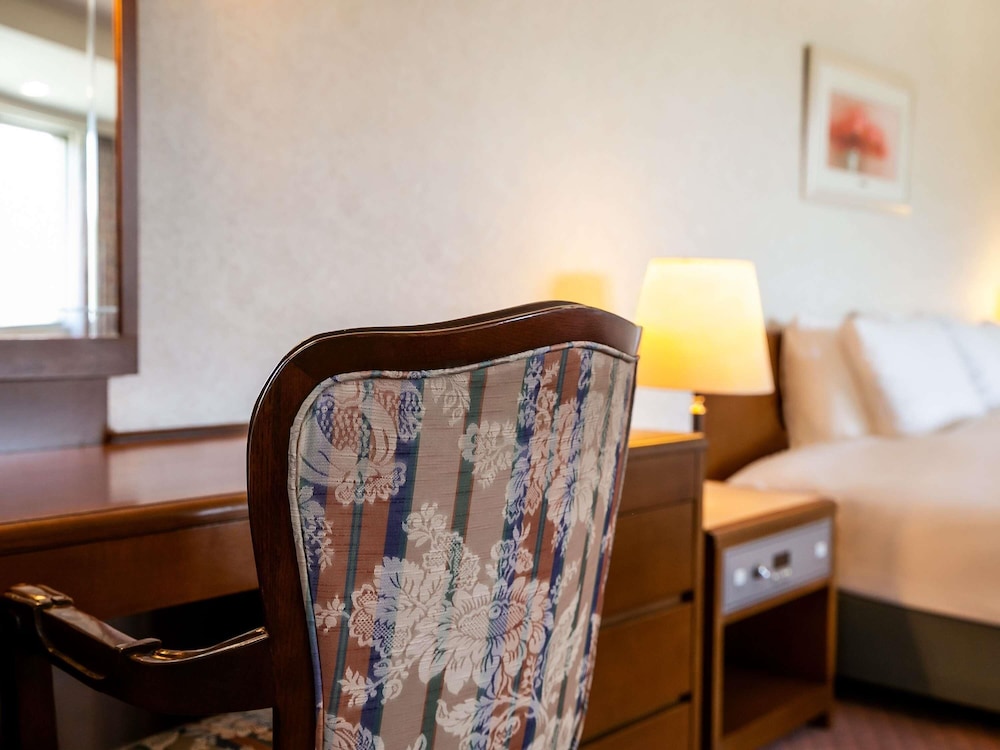 クラシックコーナーダブル マウンテンビュー 客室3 | メルキュール長野松代リゾート & スパ