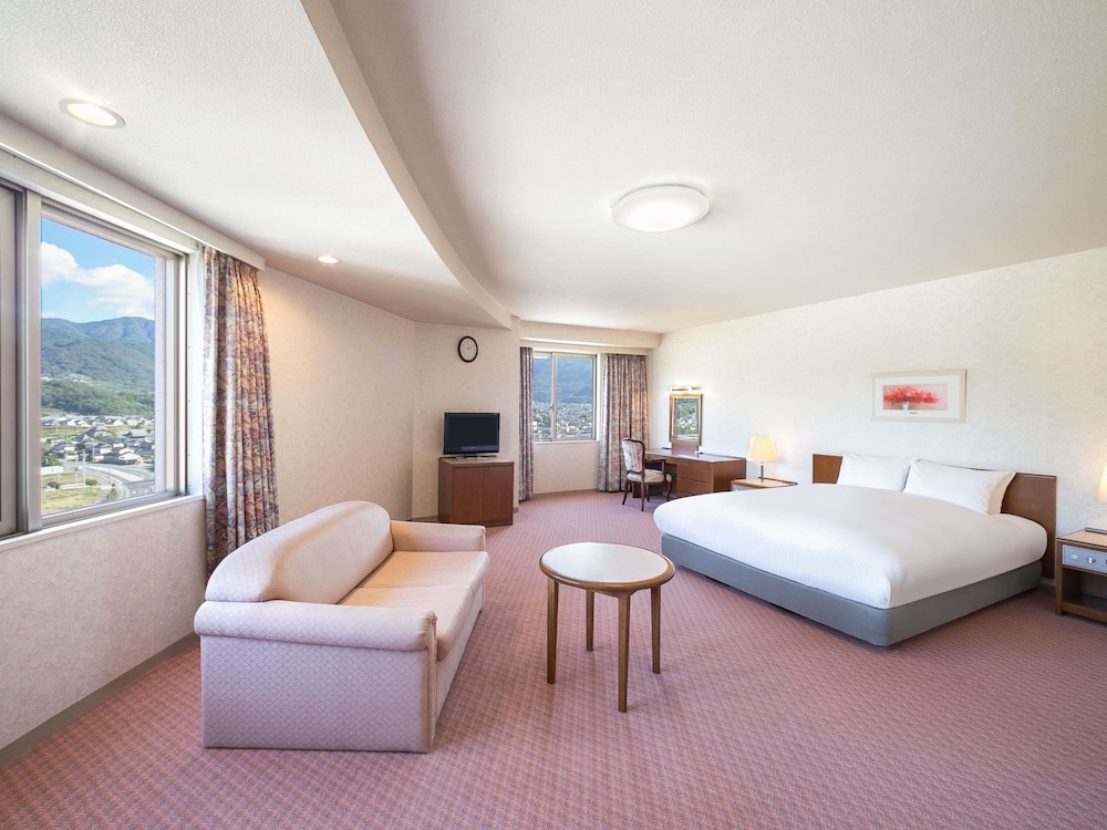 クラシックコーナーダブル マウンテンビュー | メルキュール長野松代リゾート & スパ
