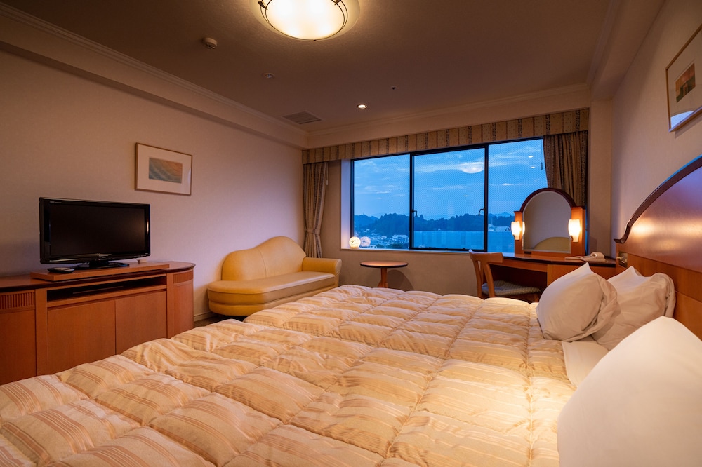 デラックスハリウッドツインルーム 禁煙 客室2 | ひだホテルプラザ