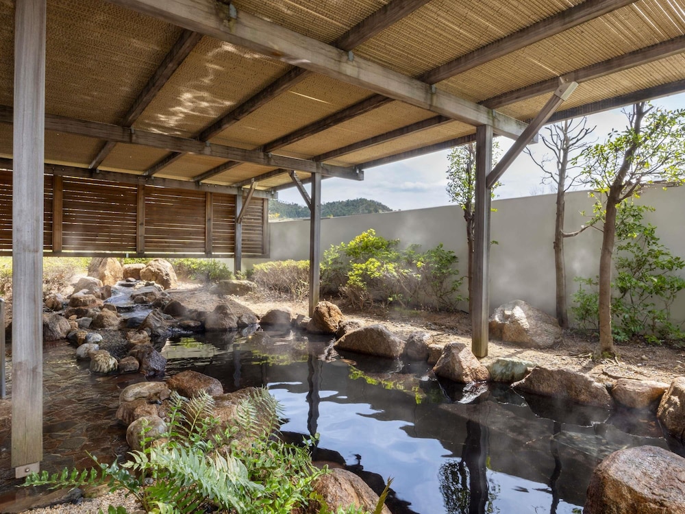 クラシック ルーム ベッド (複数台) シービュー 客室3 | メルキュール京都宮津リゾート & スパ