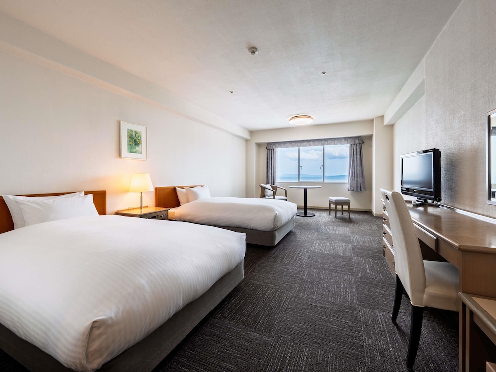 スタンダード ルーム シングルベッド 2 台 オーシャンビュー 客室6 | グランドメルキュール別府湾リゾート & スパ