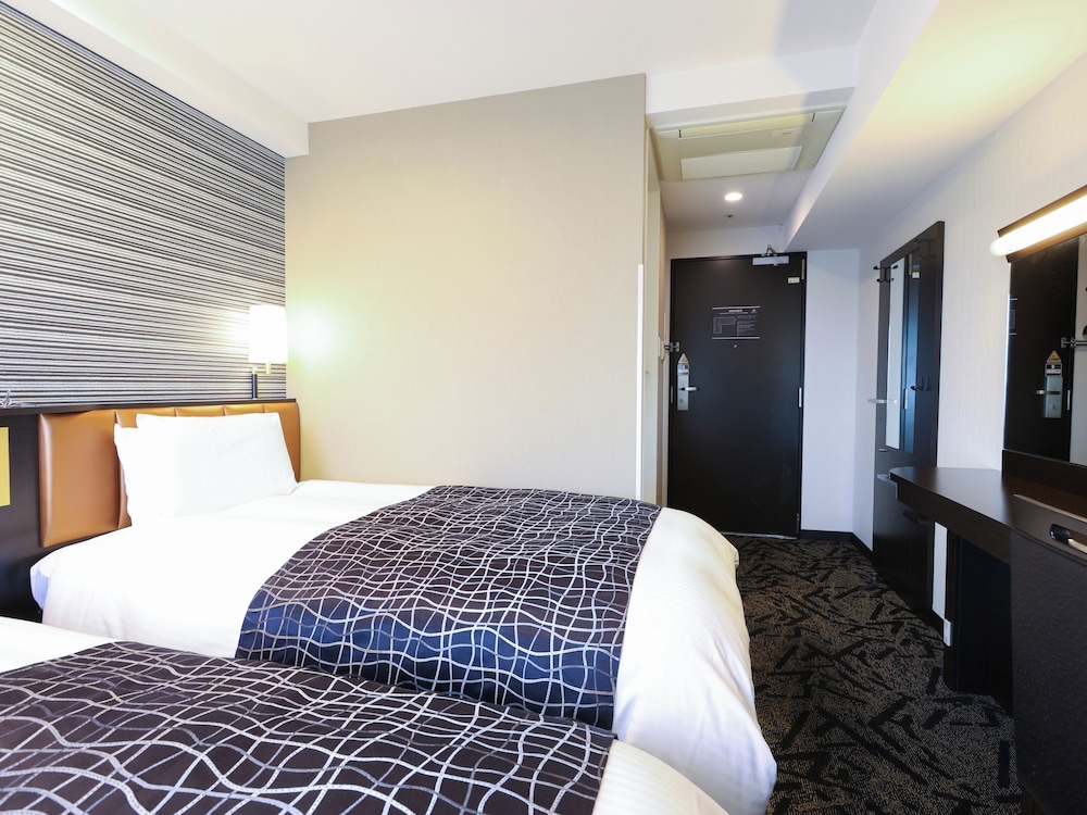 ツインルーム 2 ベッドルーム 禁煙 客室26 | アパホテル〈京成成田駅前〉