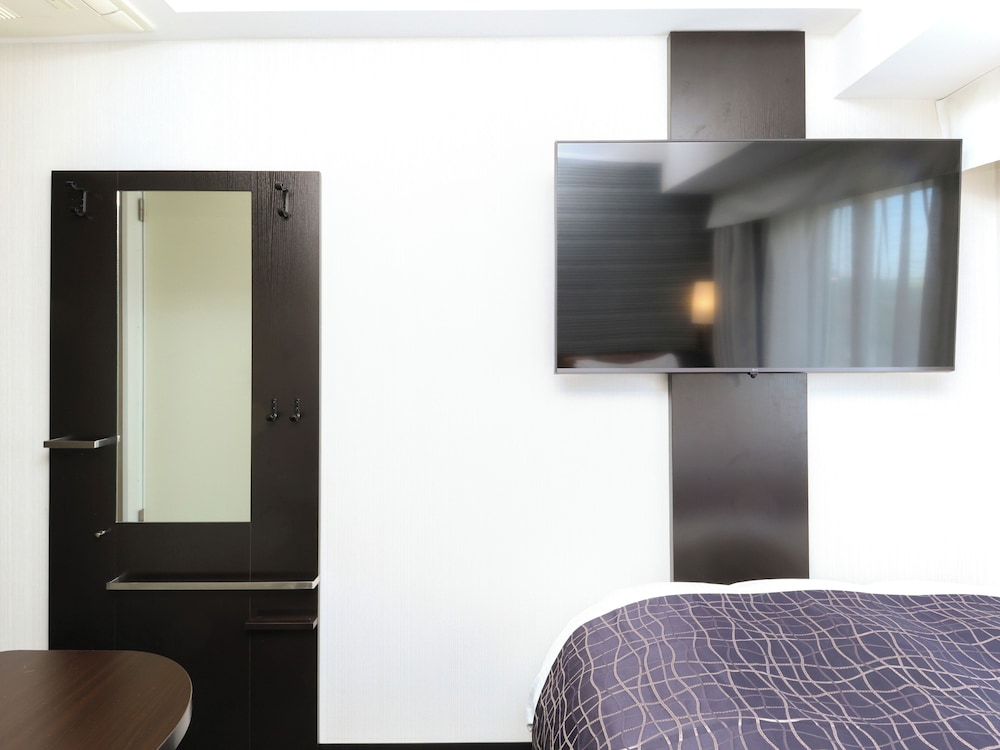 セミダブルルーム 120 cm ベッド 11 ㎡ (禁煙) 客室26 | アパホテル〈京成成田駅前〉