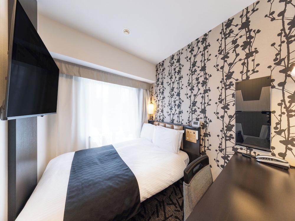 ダブルルーム 禁煙 | アパホテル〈淀屋橋駅前〉