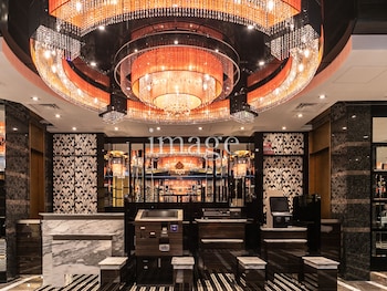 アパホテル〈札幌大通駅前西〉