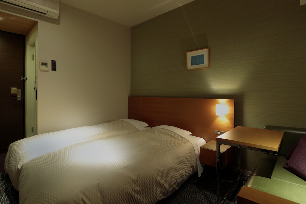 スタンダード ツインルーム 禁煙 客室5 | カンデオホテルズ福山