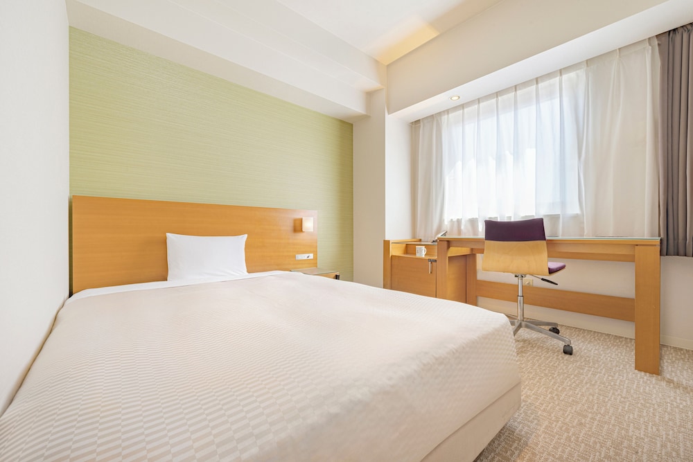 スタンダード ダブルルーム 禁煙 | カンデオホテルズ福山