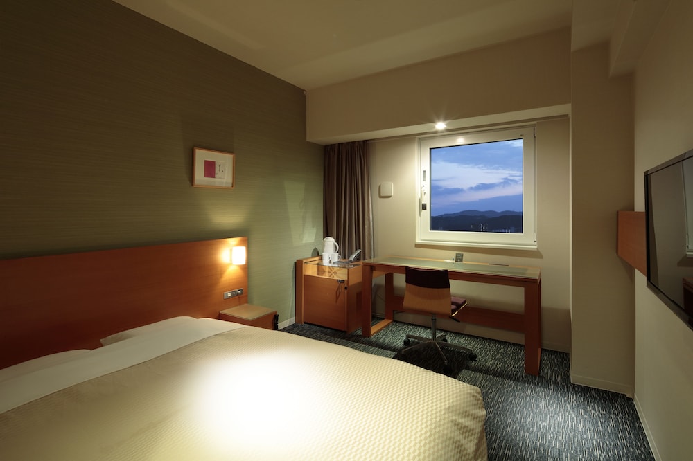 クイーン ルーム（禁煙） | カンデオホテルズ福山