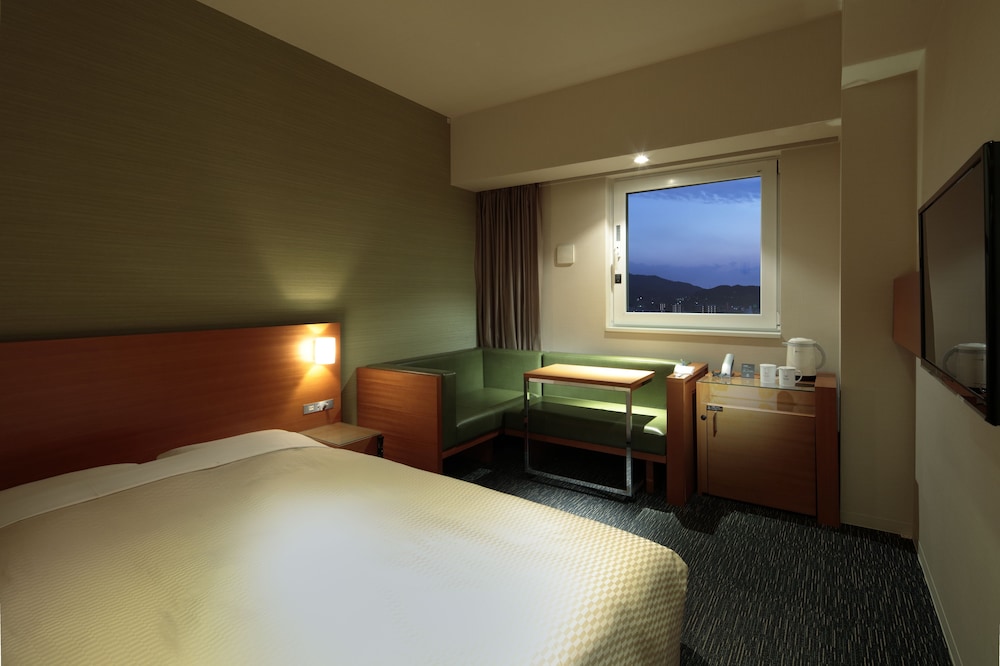 リラックス ソファ ルーム（禁煙） | カンデオホテルズ福山