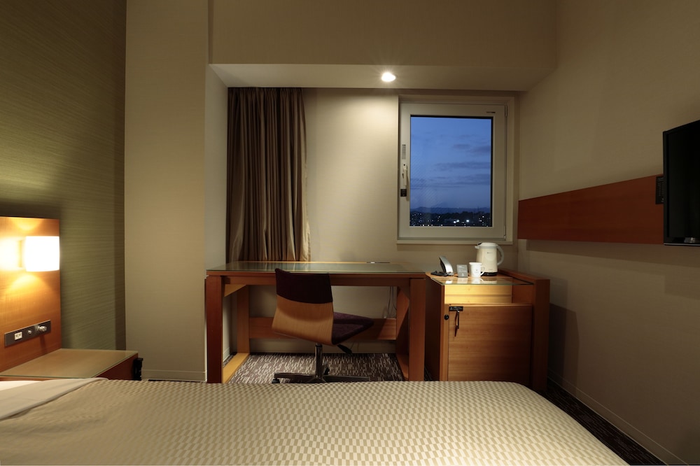 スタンダード ダブルルーム 禁煙 客室1 | カンデオホテルズ福山