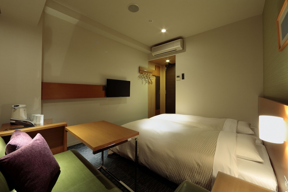スタンダード ツインルーム 禁煙 客室2 | カンデオホテルズ福山