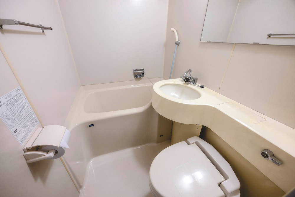 (禁煙) 和室 6畳 バスルームの設備0 | 旅館 くら本