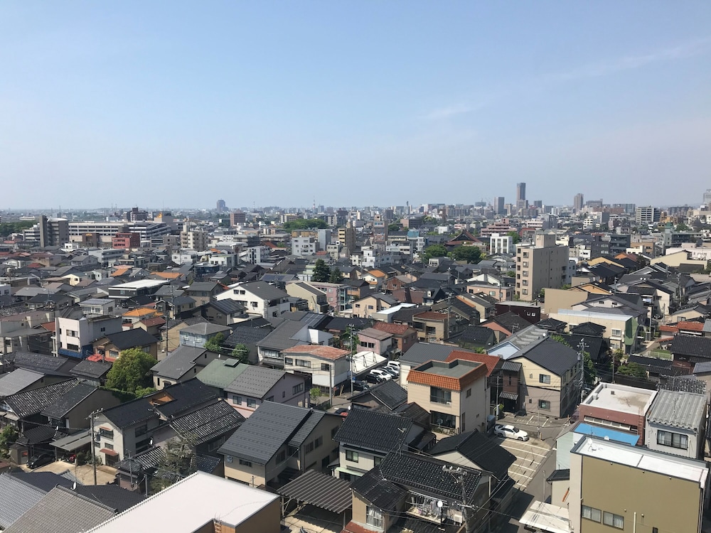 セミダブル ルーム（喫煙） 部屋からの景観0 | アパホテル〈金沢野町〉