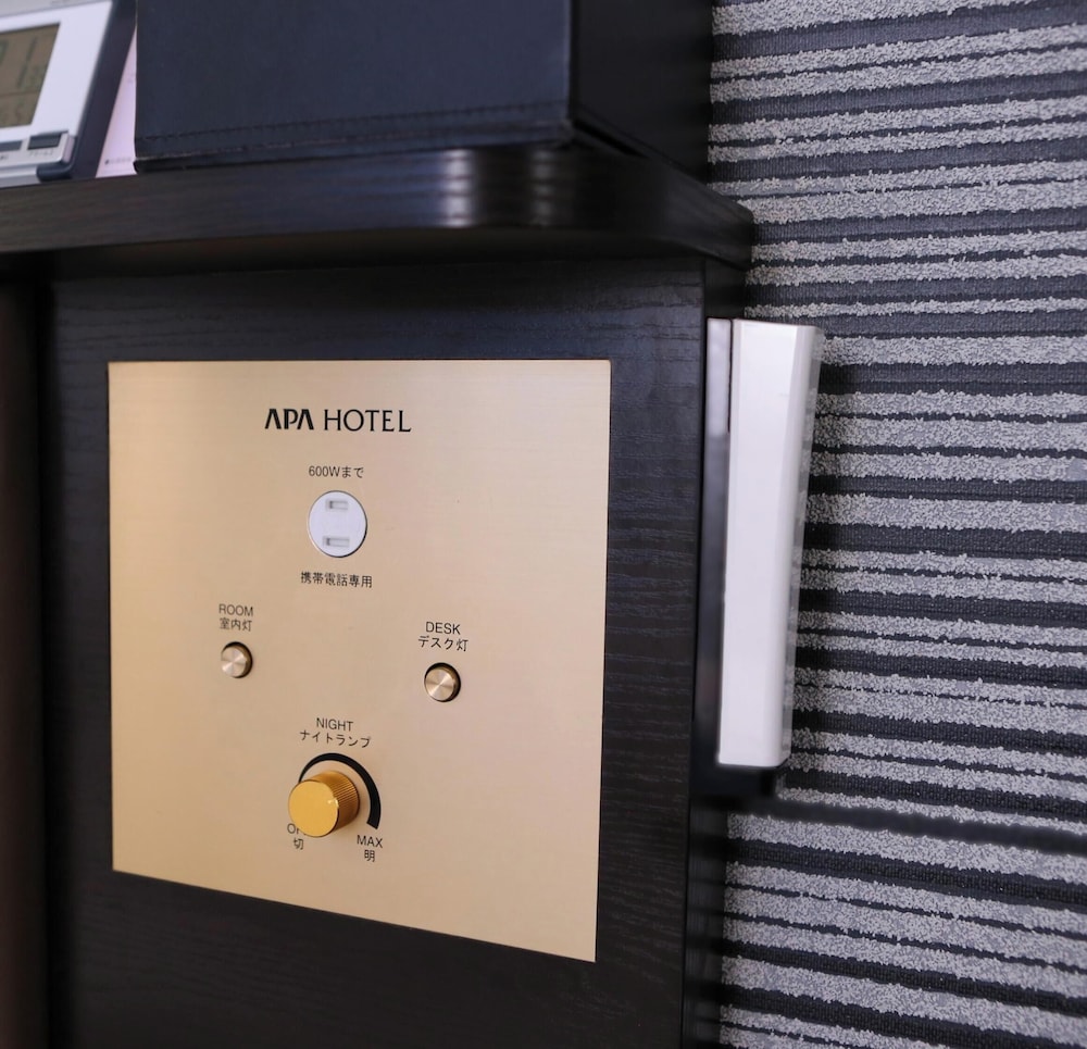 セミダブル 禁煙 客室の設備とサービス2 | アパホテル〈金沢片町〉