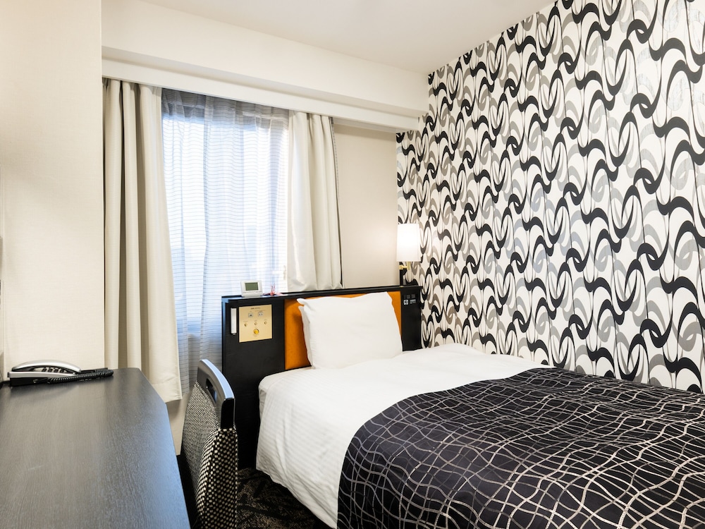 客室1 | アパホテル〈金沢片町〉