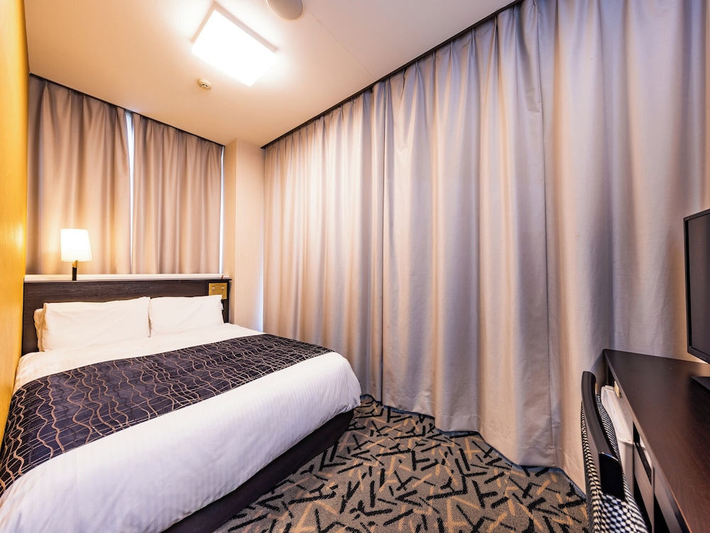 ダブルルーム喫煙可 | アパホテル〈仙台勾当台公園〉