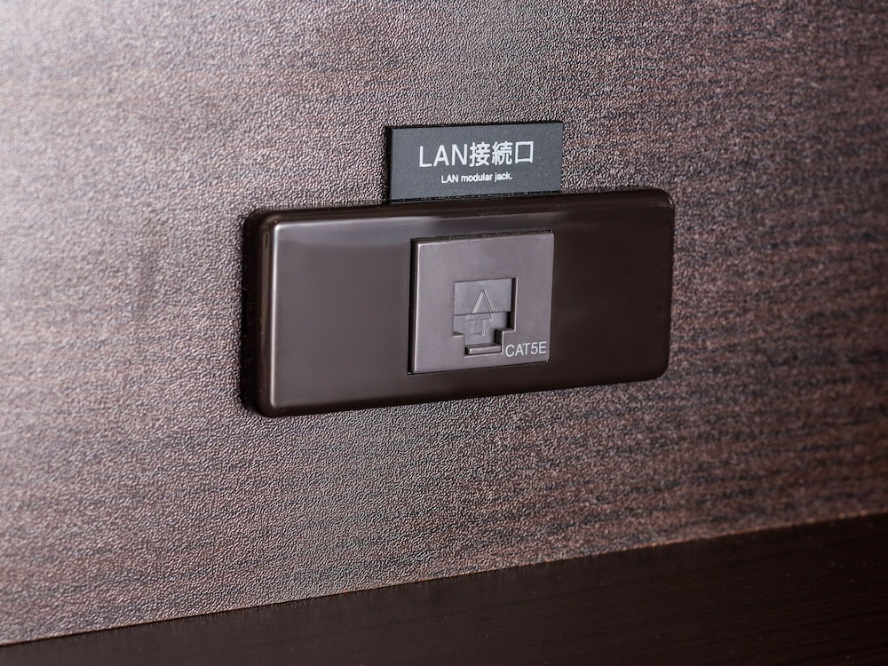 ダブルルーム喫煙可 客室の設備とサービス18 | アパホテル〈仙台勾当台公園〉