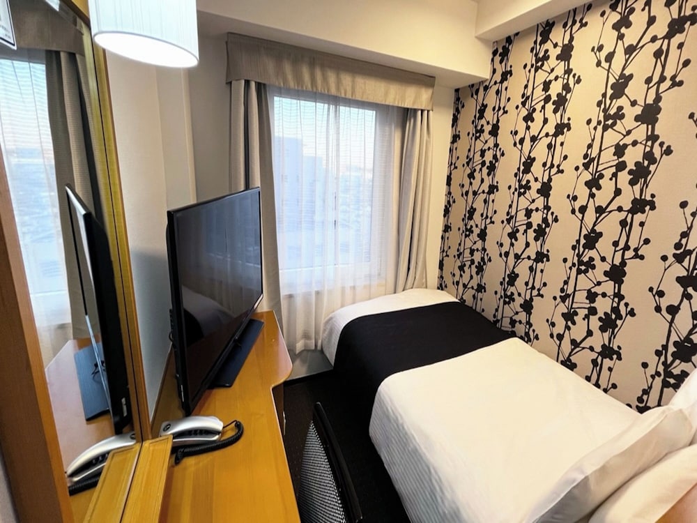 セミダブルルーム 禁煙 | アパホテル〈千葉八千代緑が丘〉