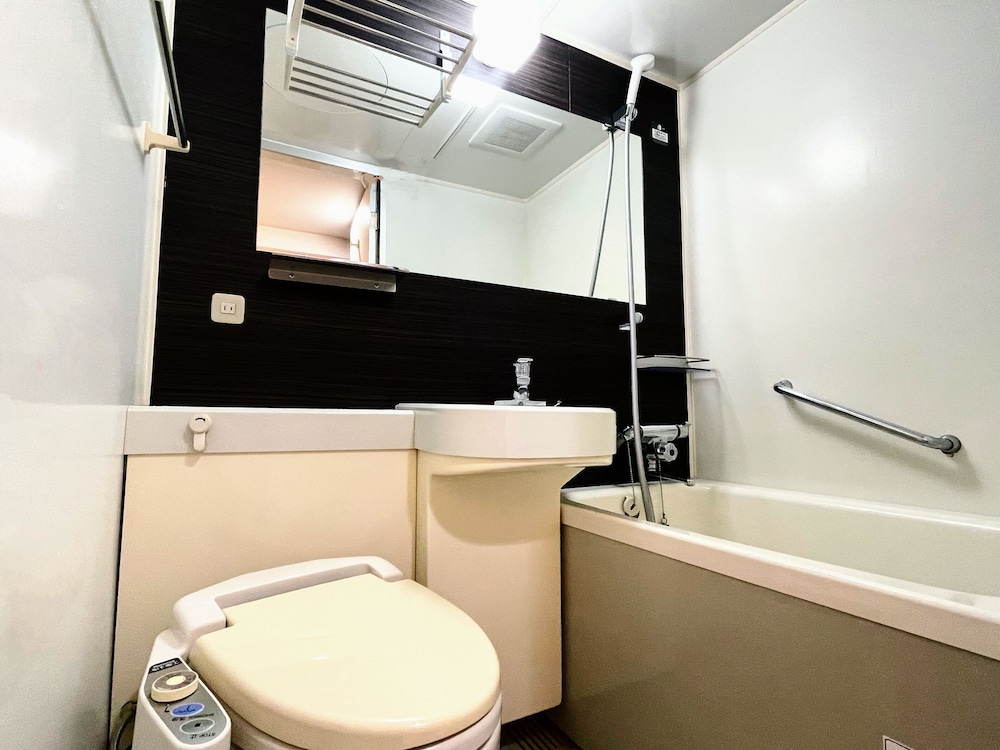 セミダブルルーム 禁煙 バスルーム0 | アパホテル〈千葉八千代緑が丘〉