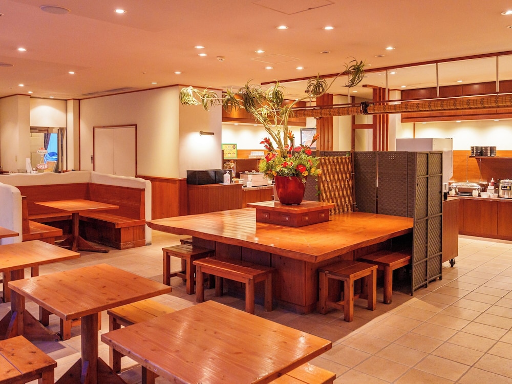 朝食スペース1 | アパホテル〈那覇松山〉