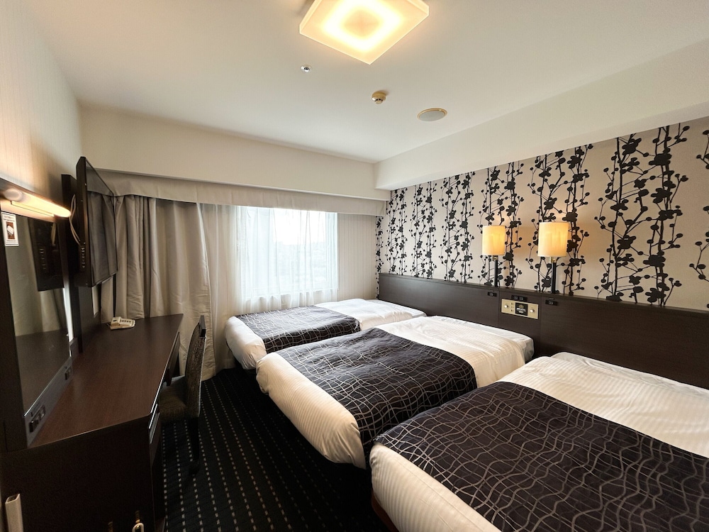 トリプルルーム 喫煙可 | アパホテル〈那覇松山〉